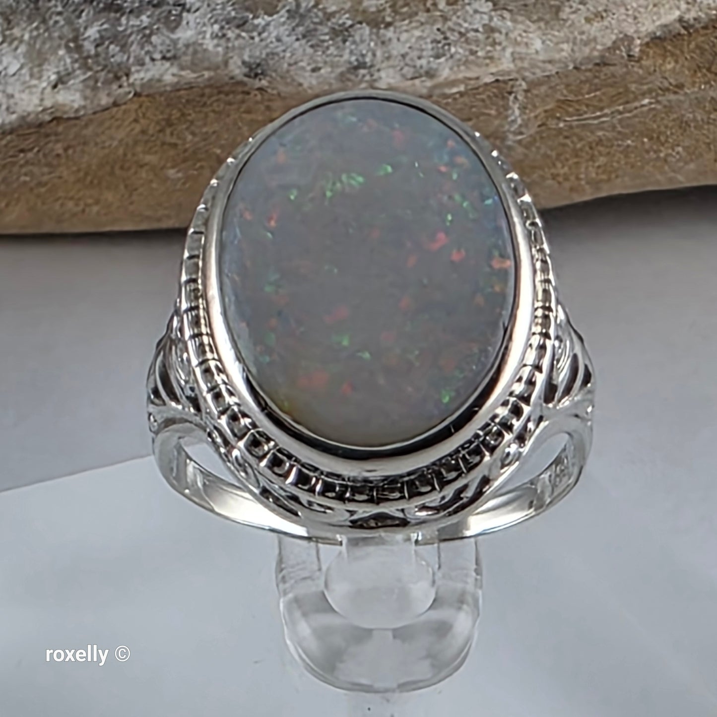 Vintage 14K White Gold Opal Art-Deco Ring Size 7.25 - Solid Gold
