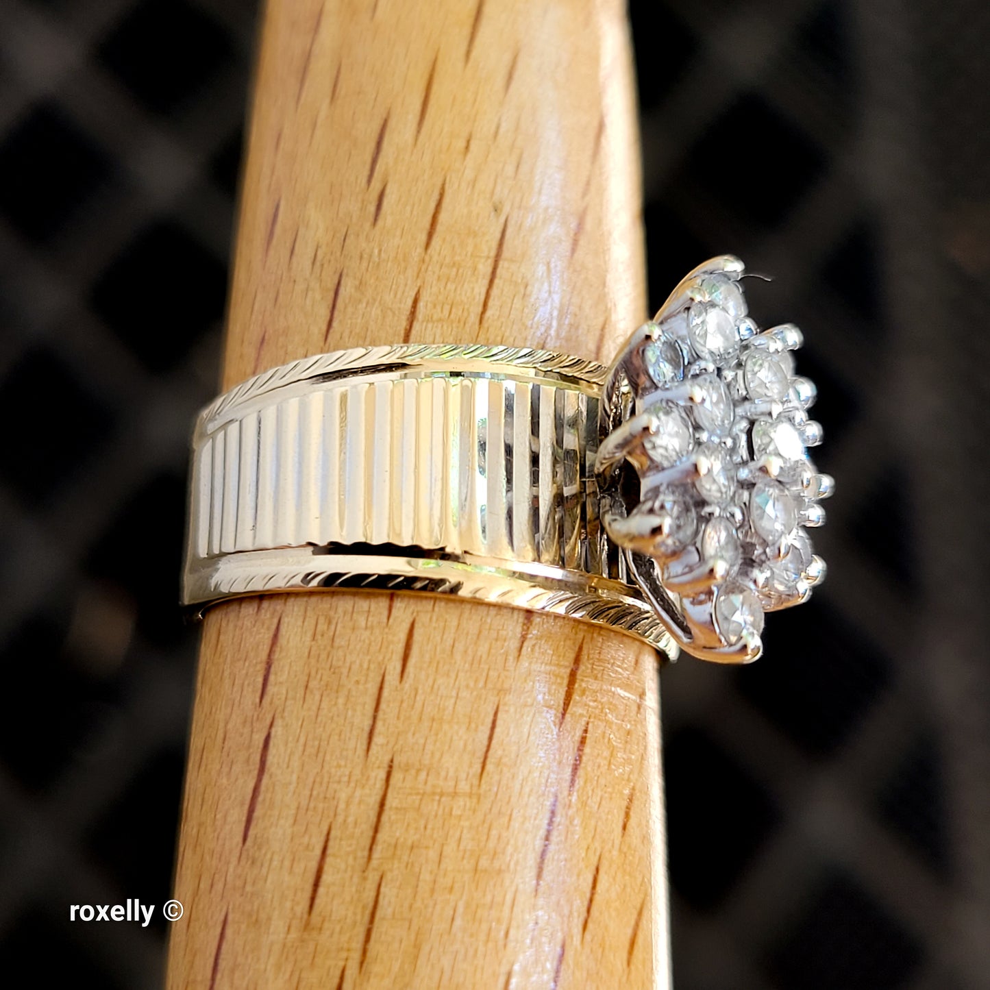 14K Yellow Gold Natural Diamonds Cluster Ring Size 7.75 - Solid Gold
