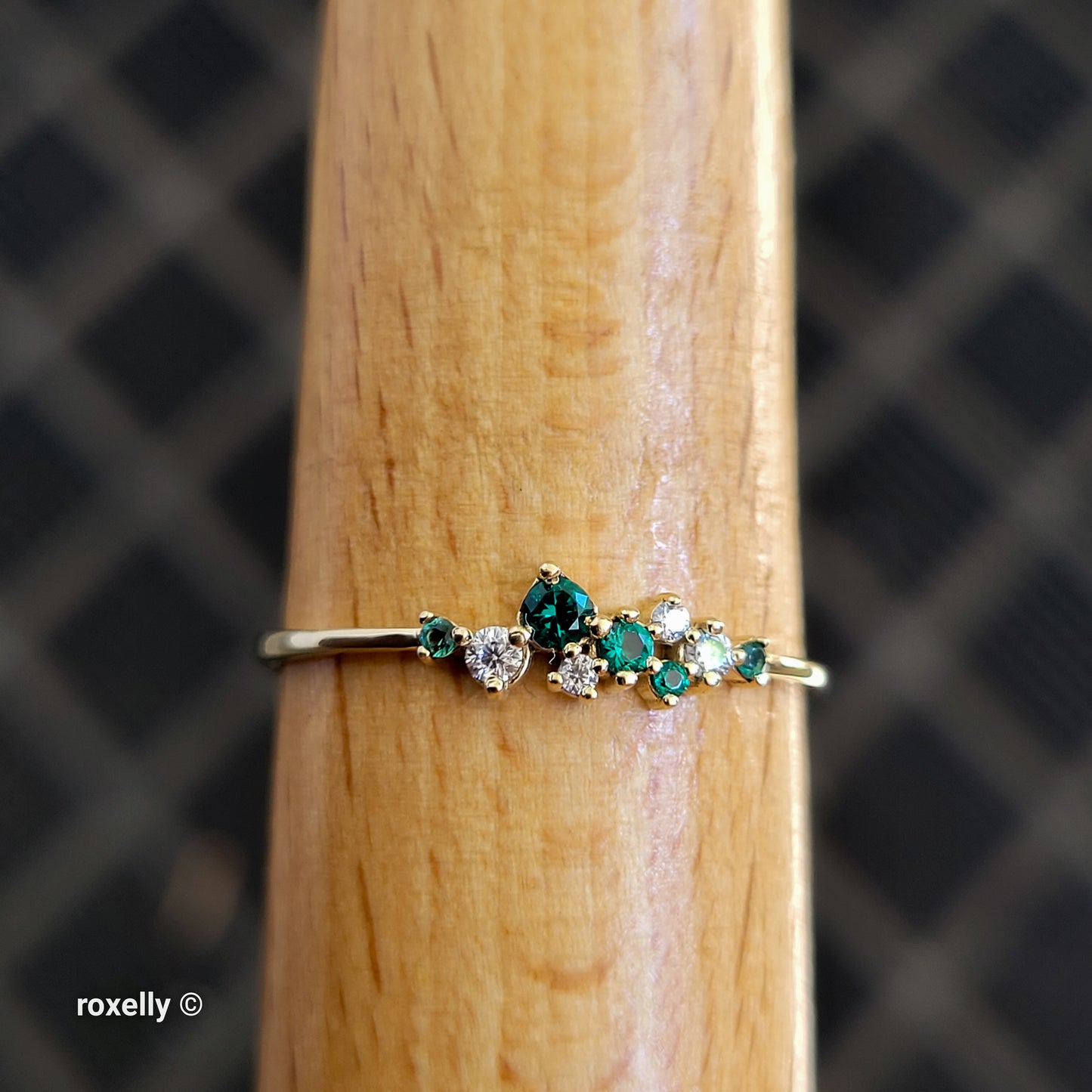 14K Yellow Gold Emeralds & Genuine Diamonds Dainty Lightweight Ring Size 8.5