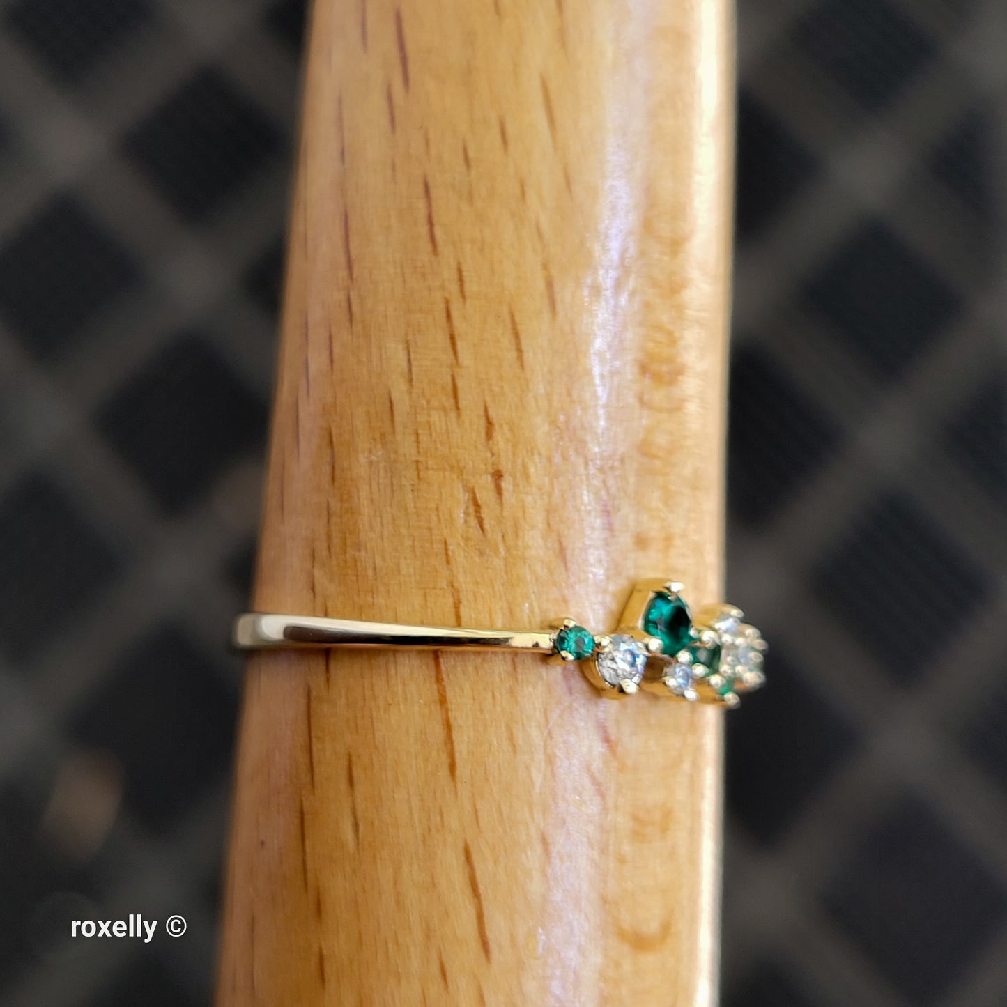 14K Yellow Gold Emeralds & Genuine Diamonds Dainty Lightweight Ring Size 8.5