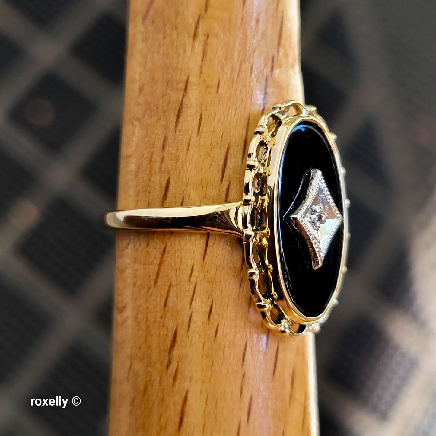 10K Yellow Gold Onyx and Diamond Art Deco Ring Size 7, and Earrings