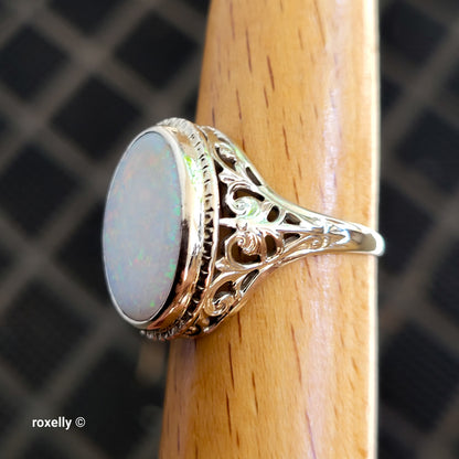Vintage 14K White Gold Opal Art-Deco Ring Size 7.25 - Solid Gold