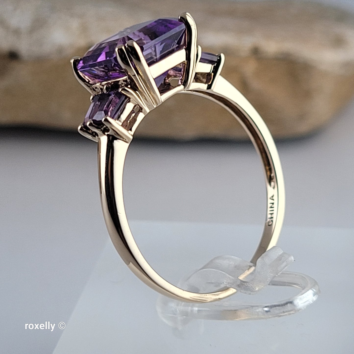 14K Yellow Gold Purple Amethyst Cocktail Ring Size 11 - Solid Gold