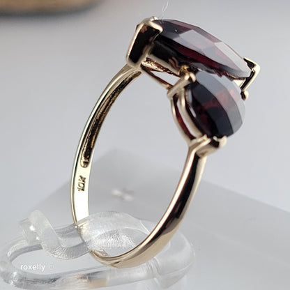 10K Yellow Gold Garnet Gemstone Ring Size 7 - Solid Gold!