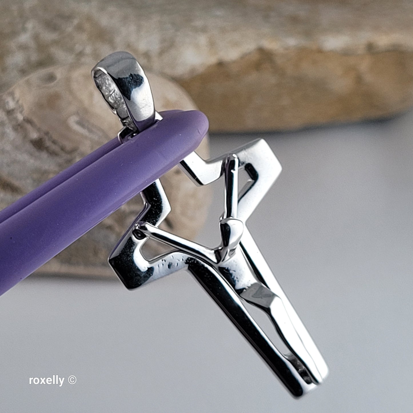 18K White Gold Modern Open-Design Crucifix Cross Pendant – Made in Italy