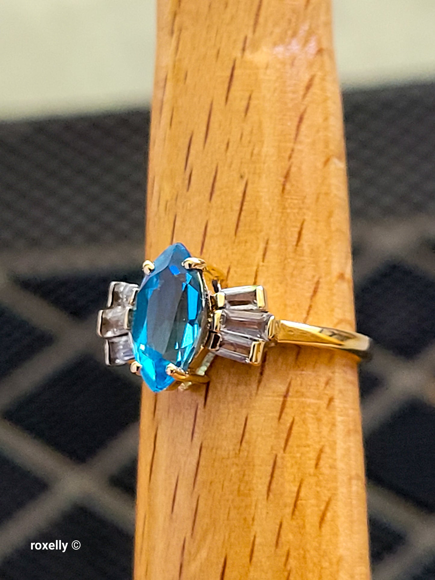 14K Yellow Gold Blue Topaz & Aquamarine Cocktail Ring Size 8 - Solid Gold - view 10