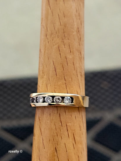 14K Yellow Gold Genuine Diamonds Band Ring Size 5.5 - Solid Gold