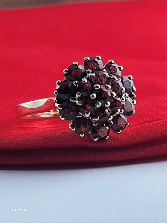 14K Yellow Gold Garnet Cluster Ring Size 6.25 - Solid Gold