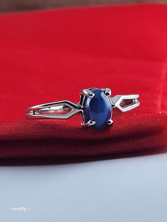 10K White Gold Blue Sapphire Star Ring Size 4.75 - Solid Gold!