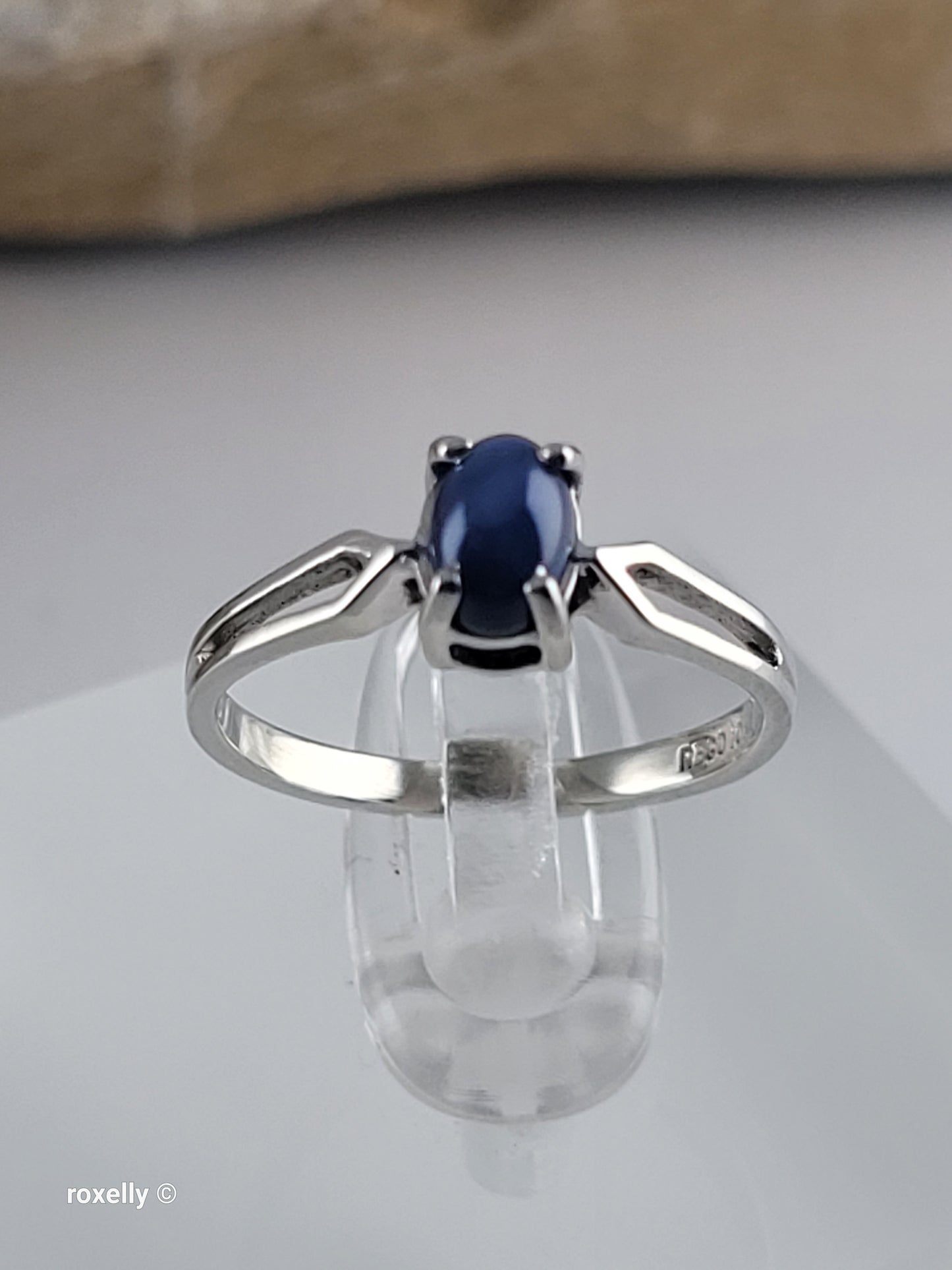 10K White Gold Blue Sapphire Star Ring Size 4.75 - Solid Gold!