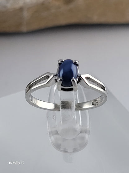 10K White Gold Blue Sapphire Star Ring Size 4.75 - Solid Gold!