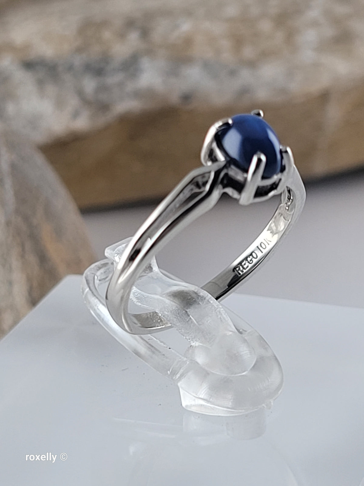 10K White Gold Blue Sapphire Star Ring Size 4.75 - Solid Gold!