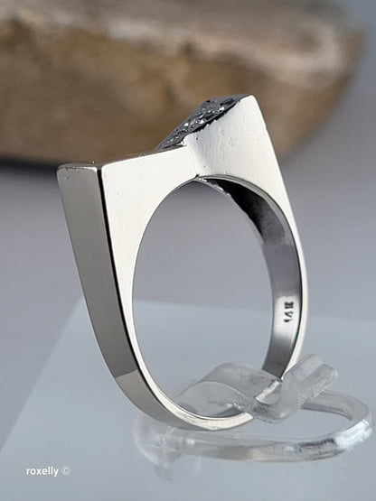 14K White Gold Genuine Diamond Geometric Triangle Ring Size 6 - Solid Gold