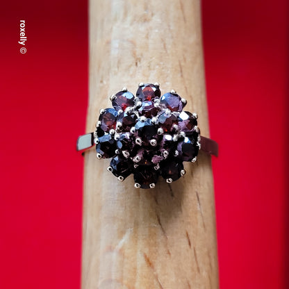 14K Yellow Gold Garnet Cluster Ring Size 6.25 - Solid Gold