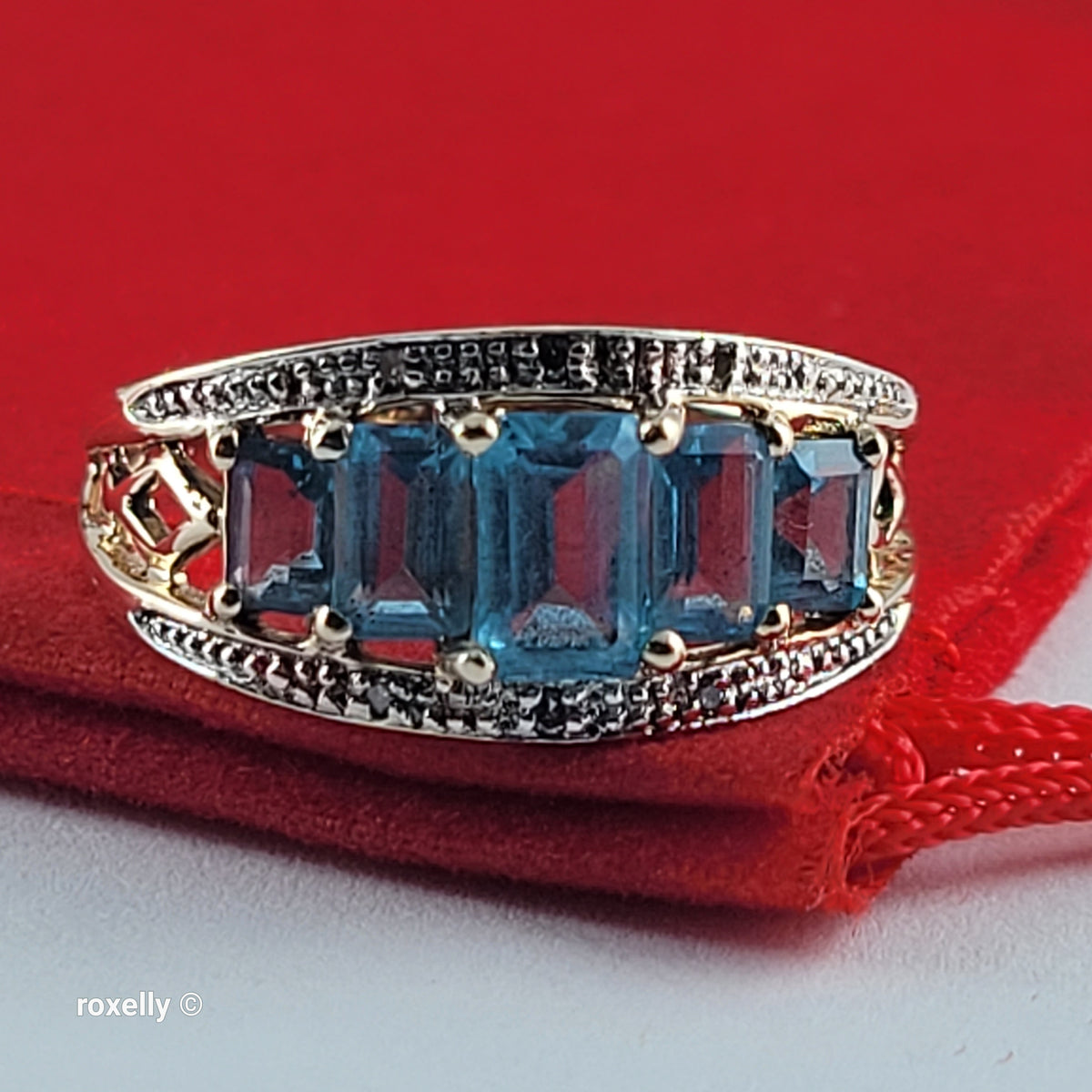 14K Yellow Gold Blue Topaz & Diamond Ring Size 8 - Solid Gold