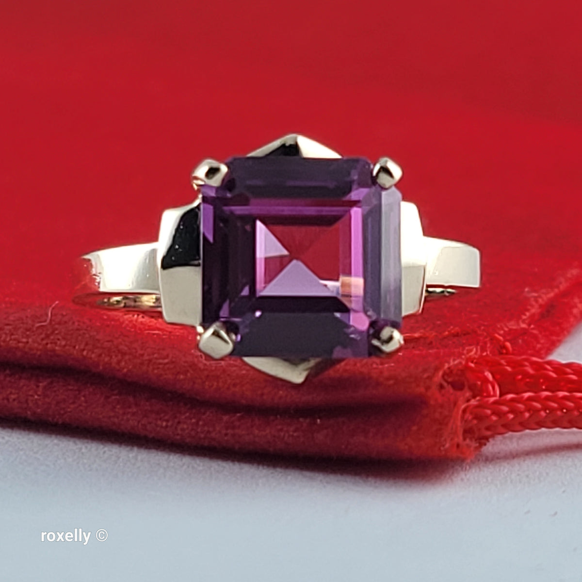 10K Yellow Gold Pink Sapphire Ring Size 4.75 - Solid Gold!