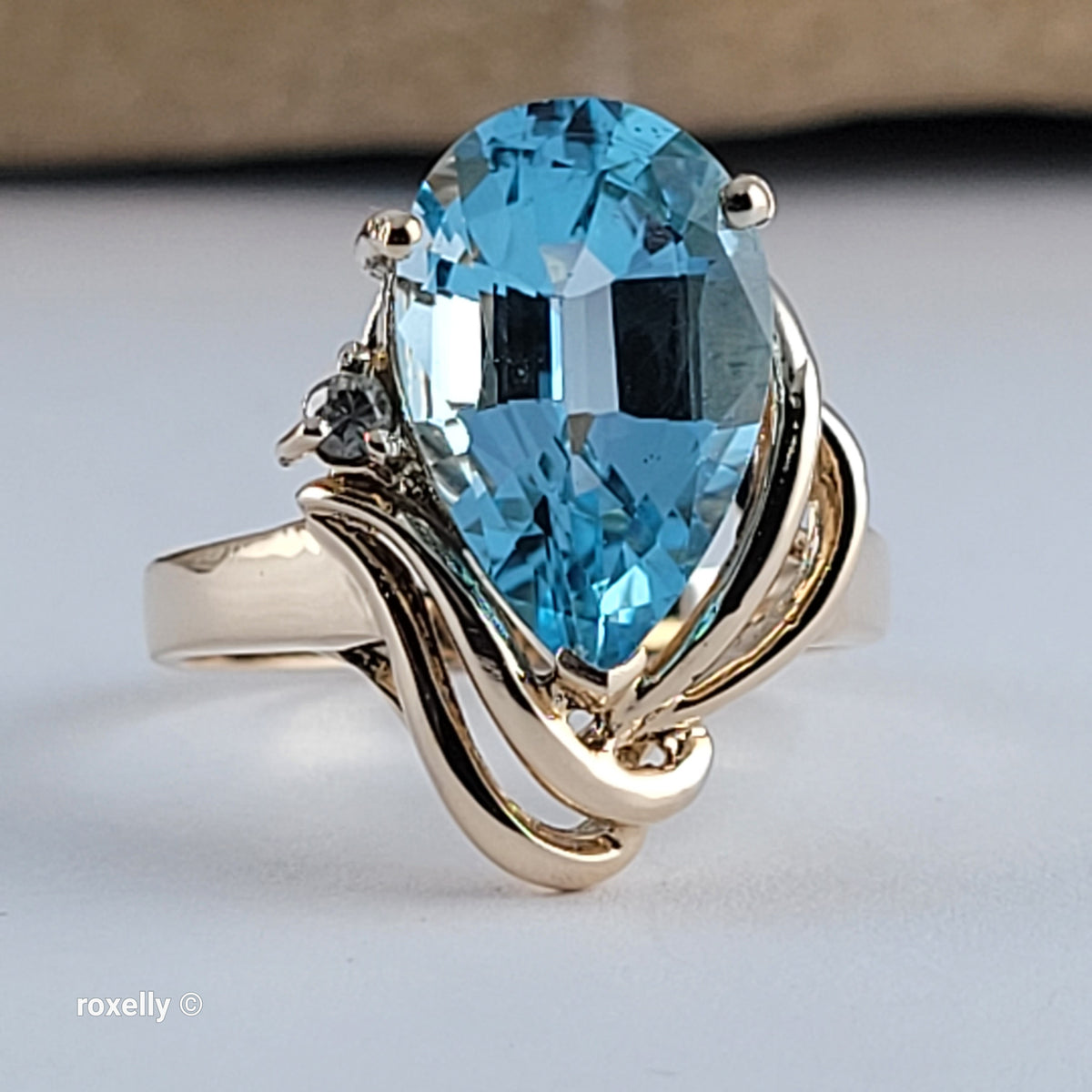14K Yellow Gold Blue Topaz and Genuine Diamond Ring Size 6.5 - Solid Gold