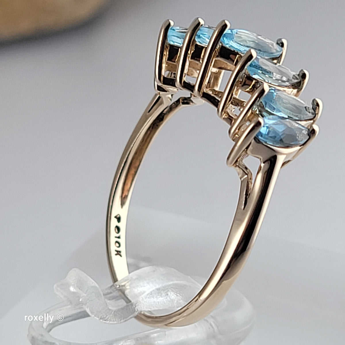 10K Yellow Gold Blue Topaz Wavy Design Ring Size 6.75 - Solid Gold