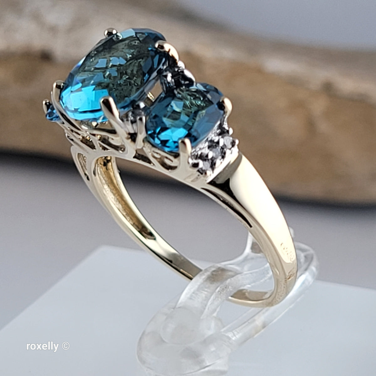 14K Yellow Gold Blue Topaz and Genuine Diamond Ring Size 8 - Solid Gold