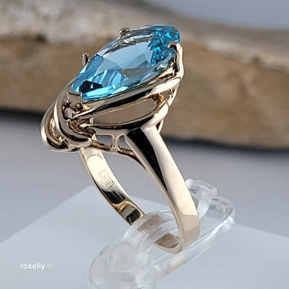 14K Yellow Gold Blue Topaz and Genuine Diamond Ring Size 6.5 - Solid Gold