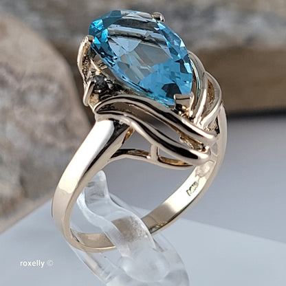 14K Yellow Gold Blue Topaz and Genuine Diamond Ring Size 6.5 - Solid Gold