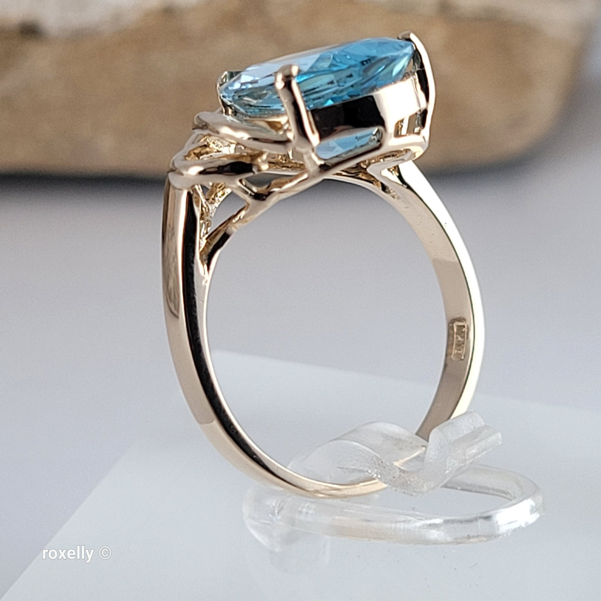 14K Yellow Gold Blue Topaz and Genuine Diamond Ring Size 6.5 - Solid Gold