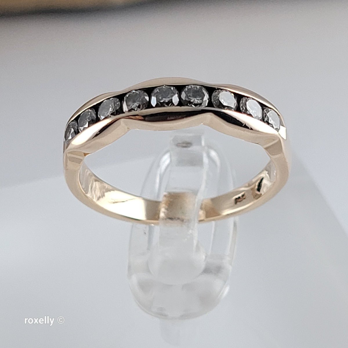 14K Yellow Gold Genuine Diamond Band Ring Size 6.5 - Solid Gold!