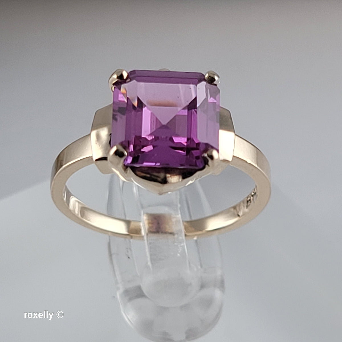 10K Yellow Gold Pink Sapphire Ring Size 4.75 - Solid Gold!