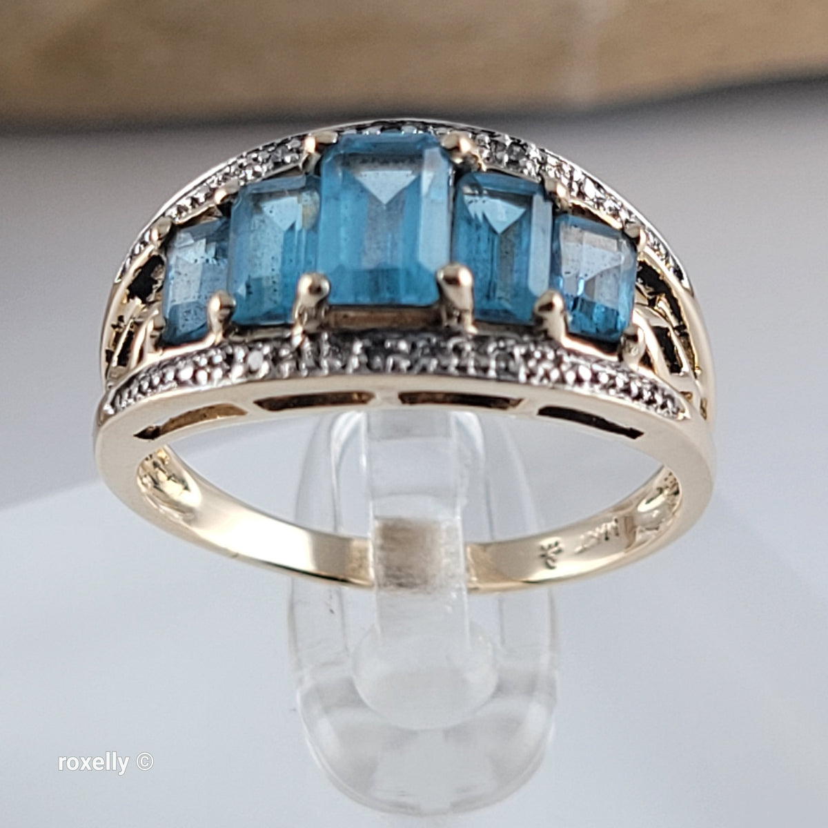 14K Yellow Gold Blue Topaz & Diamond Ring Size 8 - Solid Gold