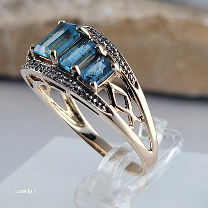 14K Yellow Gold Blue Topaz & Diamond Ring Size 8 - Solid Gold