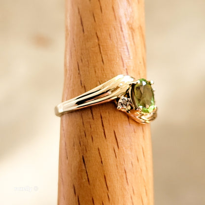 14K Yellow Gold Green Tourmaline and Genuine Diamond Ring Size 5.75 - Solid Gold