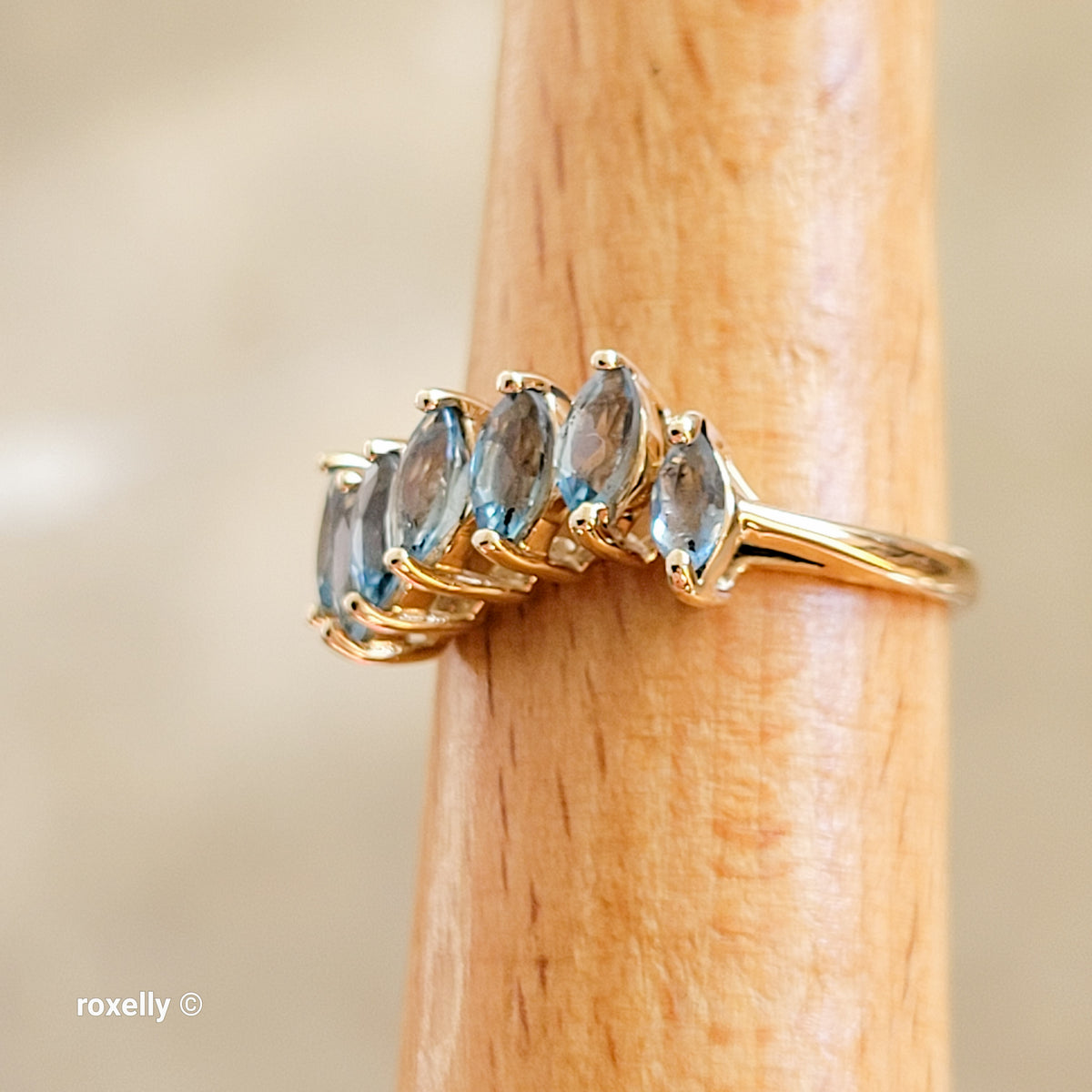 10K Yellow Gold Blue Topaz Wavy Design Ring Size 6.75 - Solid Gold