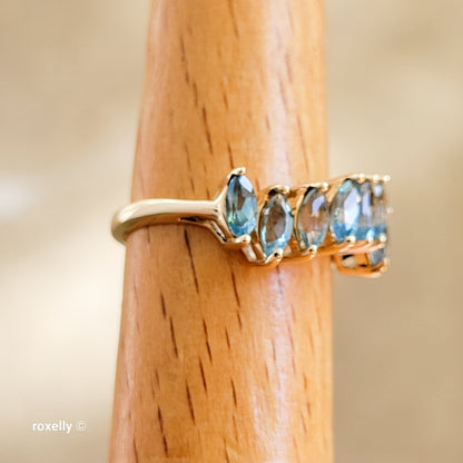 10K Yellow Gold Blue Topaz Wavy Design Ring Size 6.75 - Solid Gold