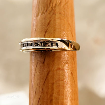 10K Yellow Gold Genuine Diamond "MOM" Band Ring Size 6.75 - Solid Gold