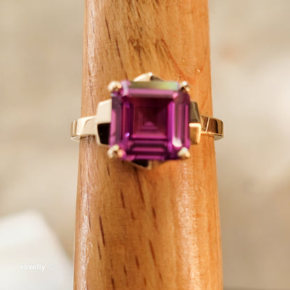 10K Yellow Gold Pink Sapphire Ring Size 4.75 - Solid Gold!