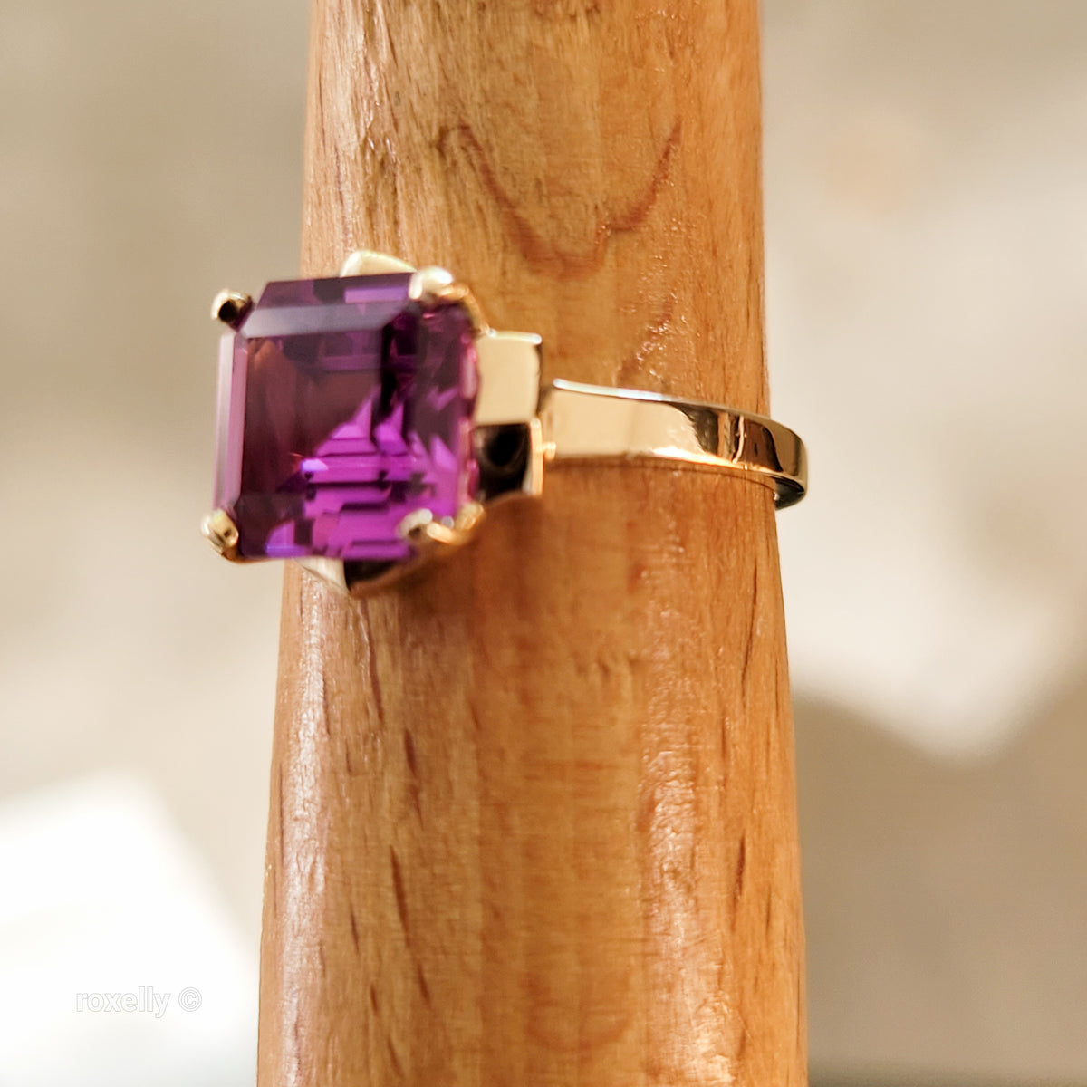 10K Yellow Gold Pink Sapphire Ring Size 4.75 - Solid Gold!