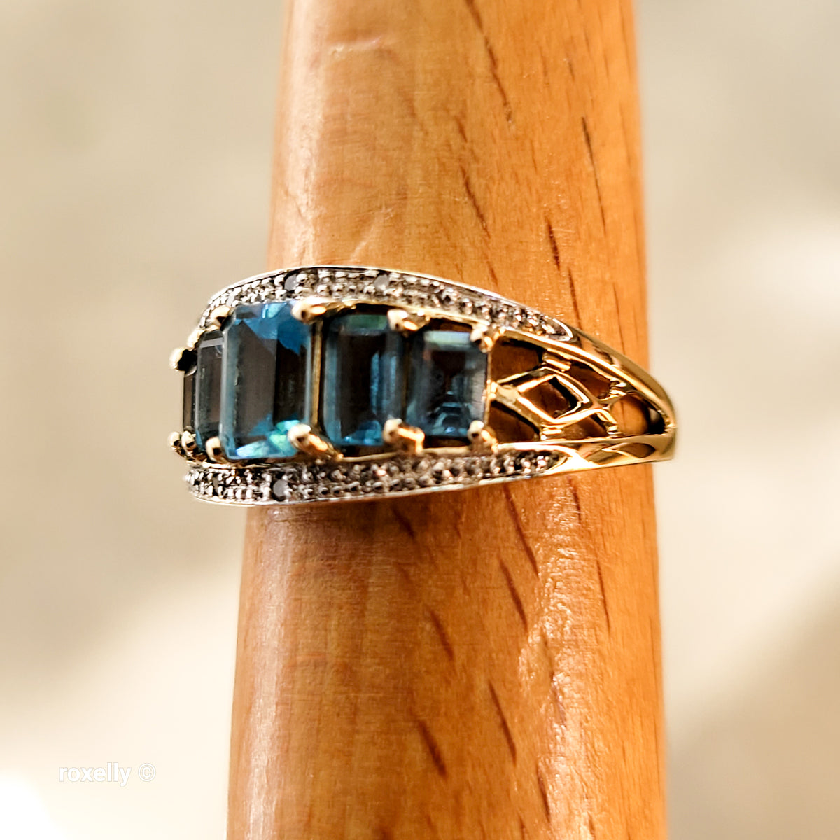 14K Yellow Gold Blue Topaz & Diamond Ring Size 8 - Solid Gold