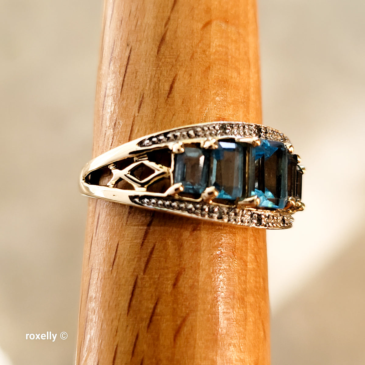 14K Yellow Gold Blue Topaz & Diamond Ring Size 8 - Solid Gold