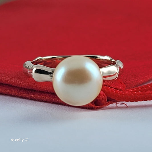 14K Yellow Gold Freshwater Pearl Ring Size 4 - Solid Gold