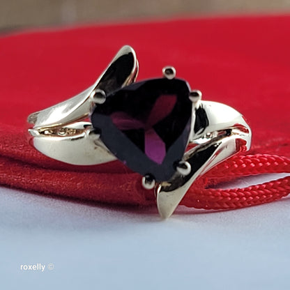 10K Yellow Gold Red Garnet Bypass Ring Size 5.5 - Solid Gold