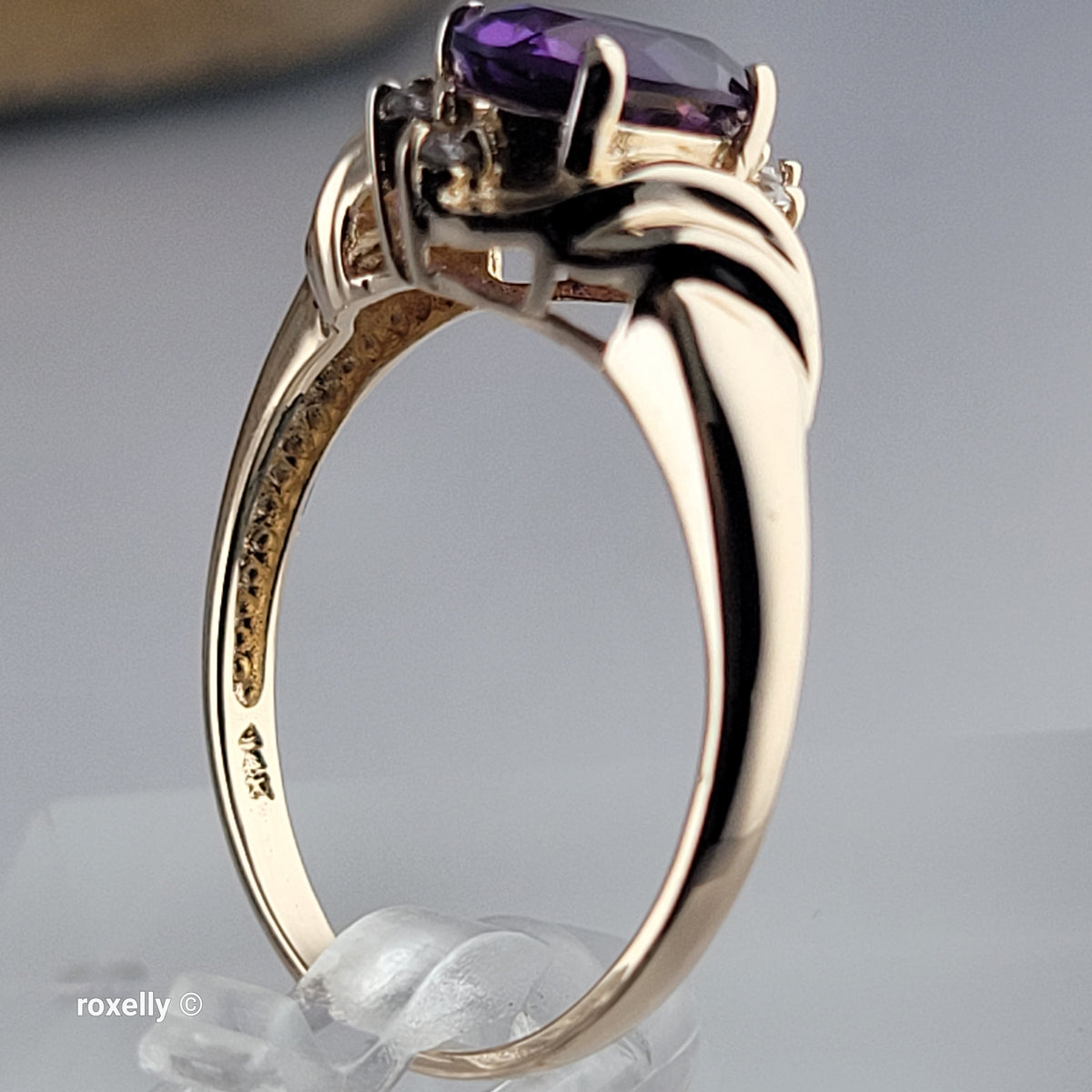 14K Yellow Gold Purple Amethyst and Genuine Diamond Ring Size 7.5 - Solid Gold