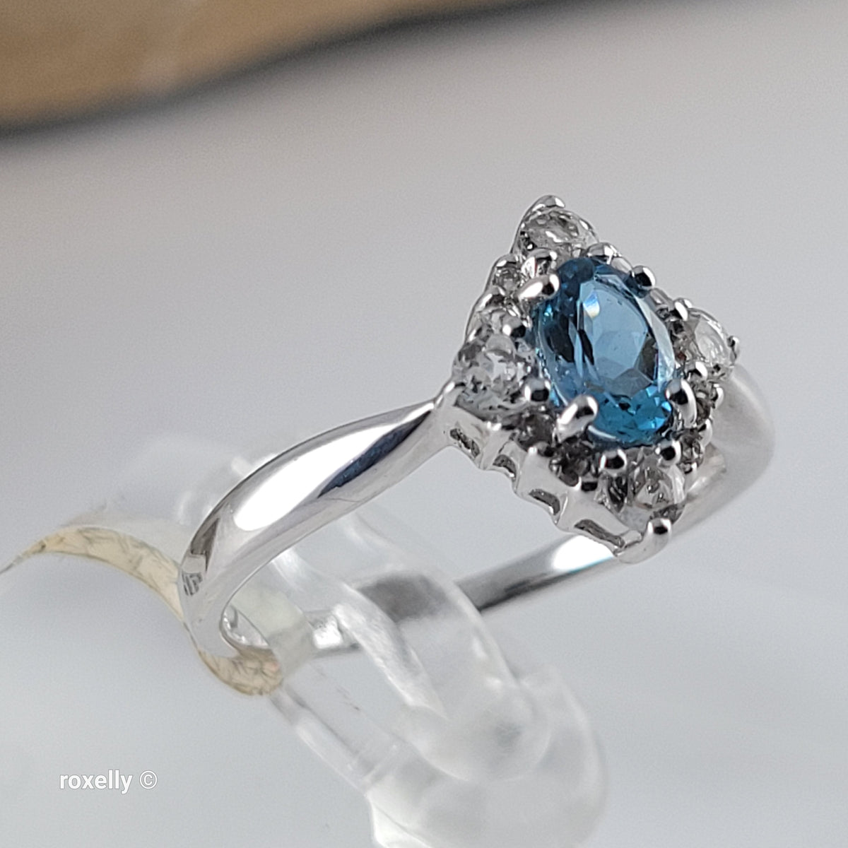 14K White Gold Blue and White Topaz Ring Size 6.75 - Solid Gold