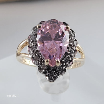 10K Yellow Gold Drop-Shaped Pink Ice Ring Size 6.25 - Solid Gold