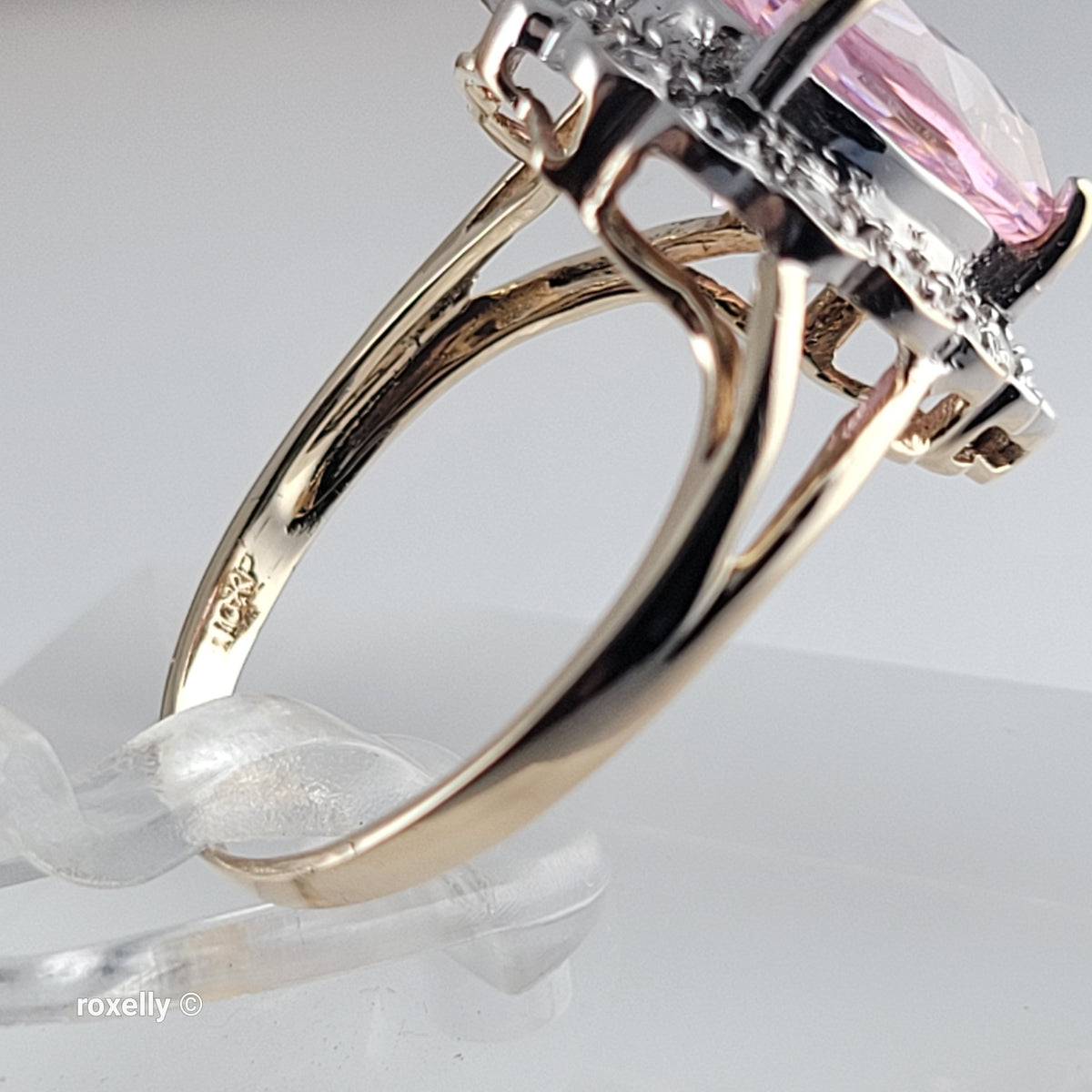 10K Yellow Gold Drop-Shaped Pink Ice Ring Size 6.25 - Solid Gold