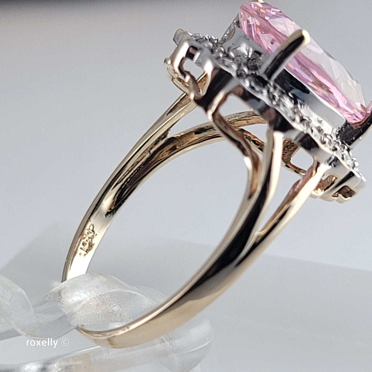 10K Yellow Gold Drop-Shaped Pink Ice Ring Size 6.25 - Solid Gold