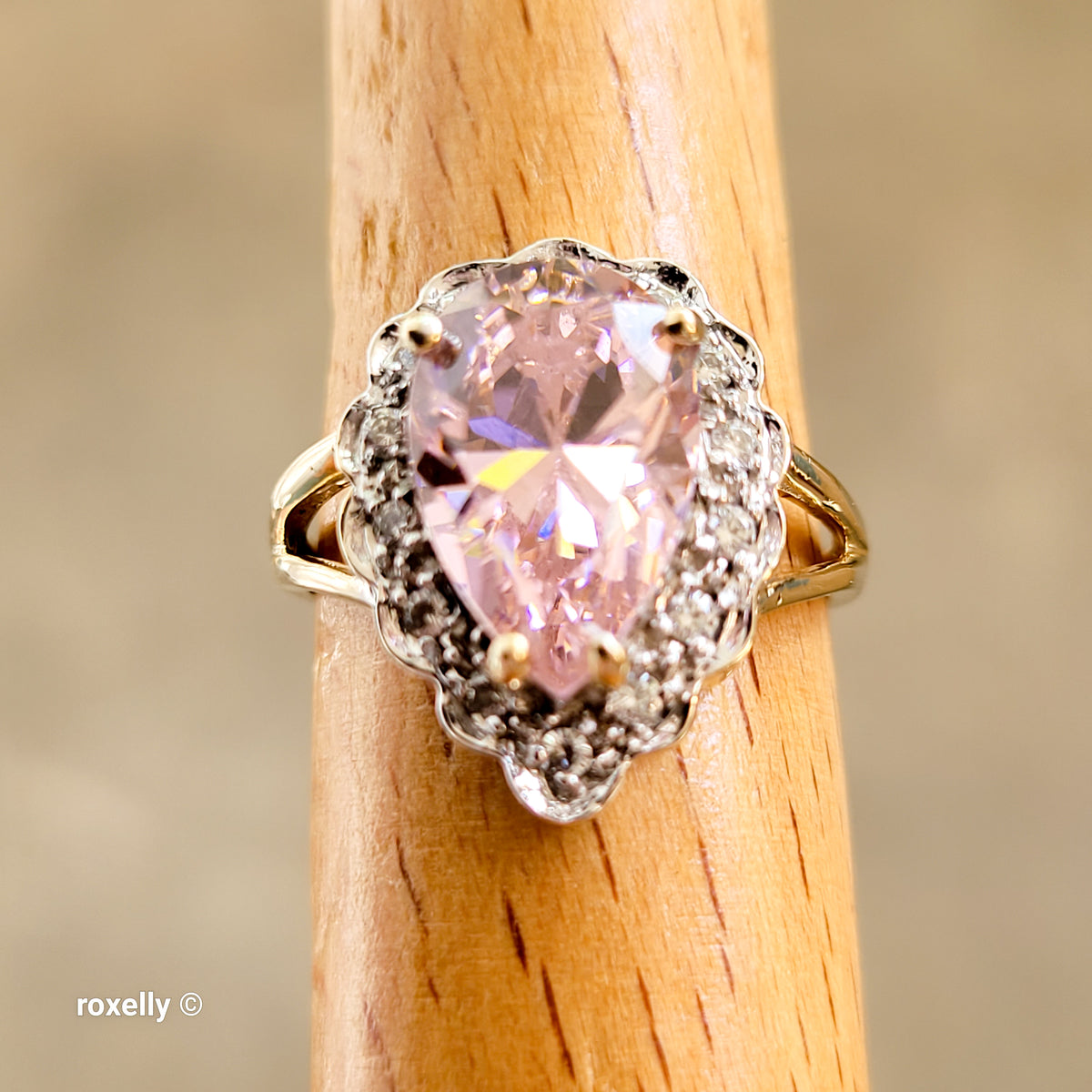 10K Yellow Gold Drop-Shaped Pink Ice Ring Size 6.25 - Solid Gold