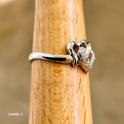 14K White Gold Intertwined Hearts Genuine Diamond Ring Size 7 - Solid Gold!
