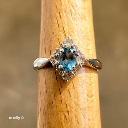 14K White Gold Blue and White Topaz Ring Size 6.75 - Solid Gold