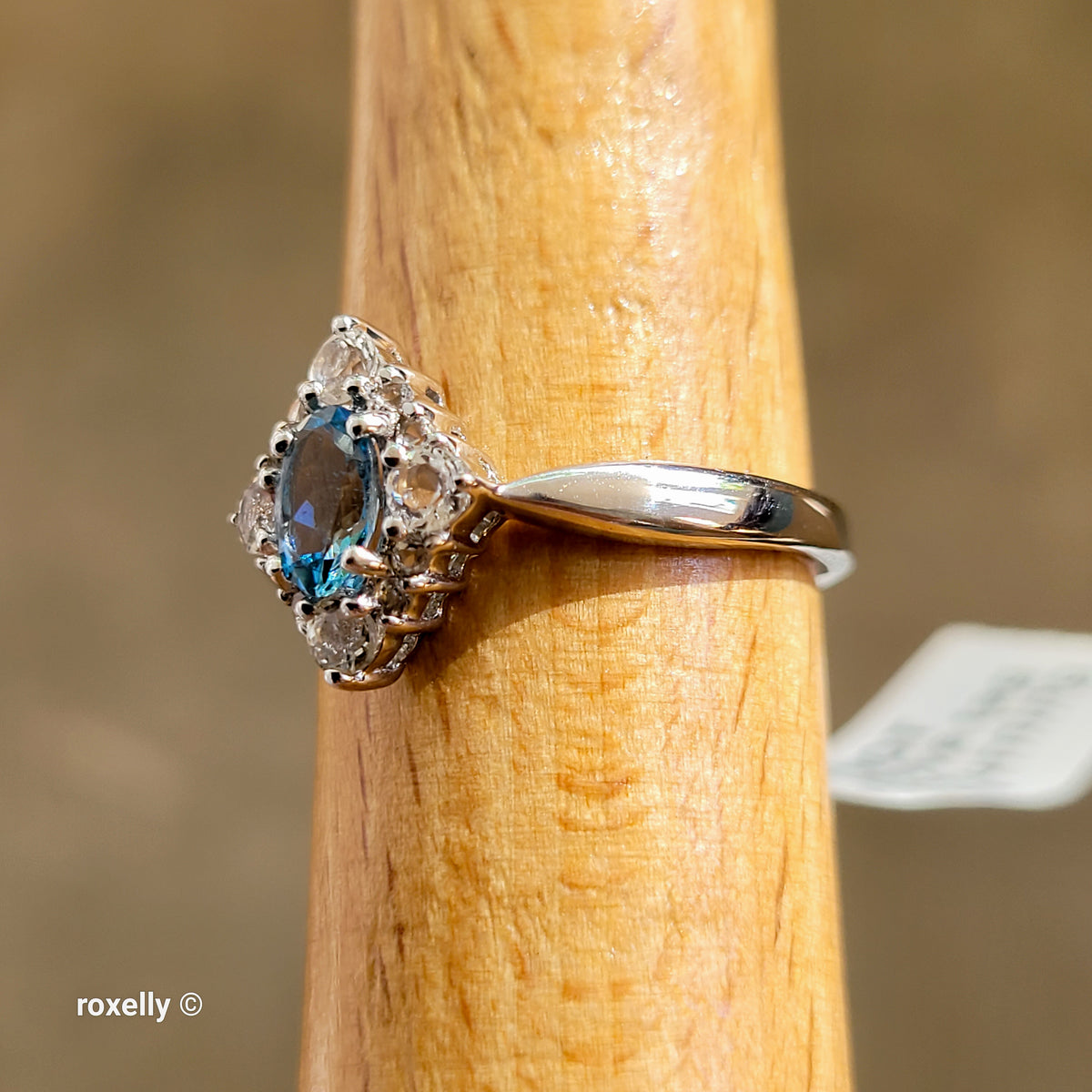 14K White Gold Blue and White Topaz Ring Size 6.75 - Solid Gold