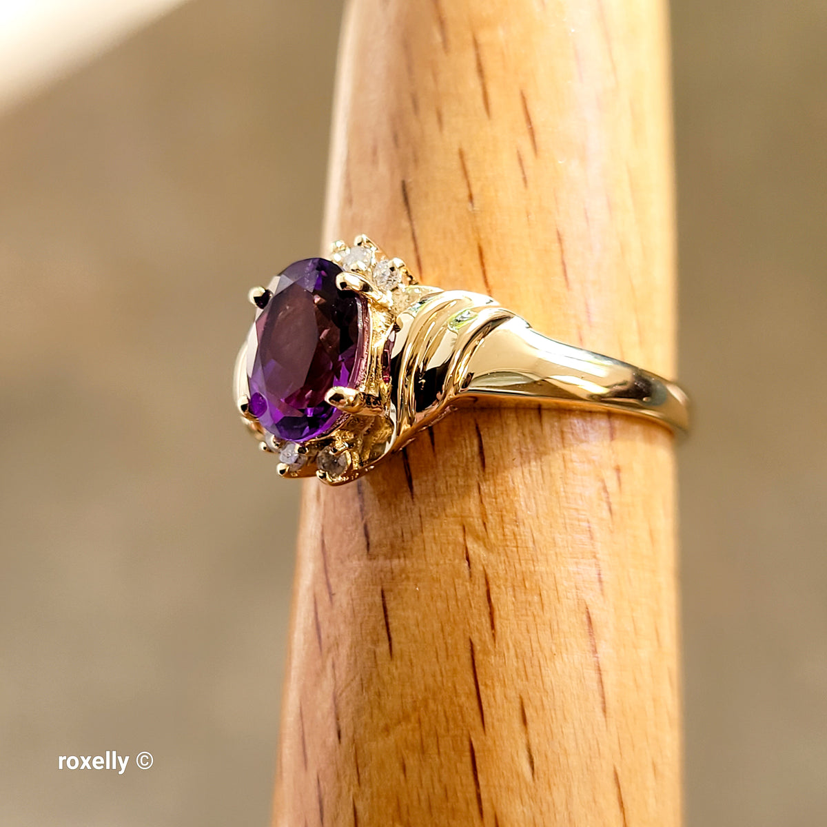 14K Yellow Gold Purple Amethyst and Genuine Diamond Ring Size 7.5 - Solid Gold